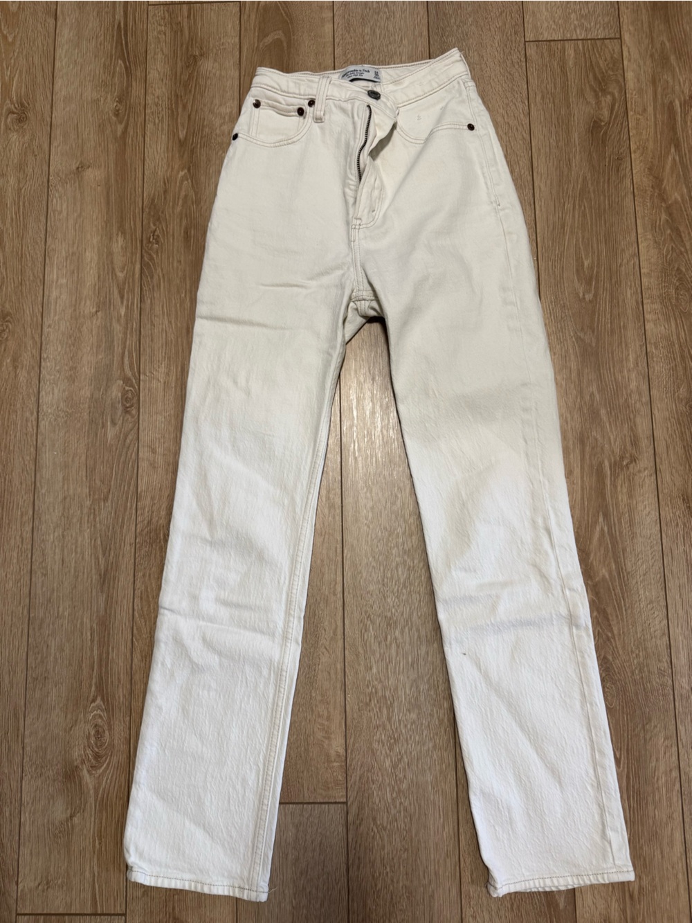 Abercrombie & Fitch Men's White Skinny Jeans